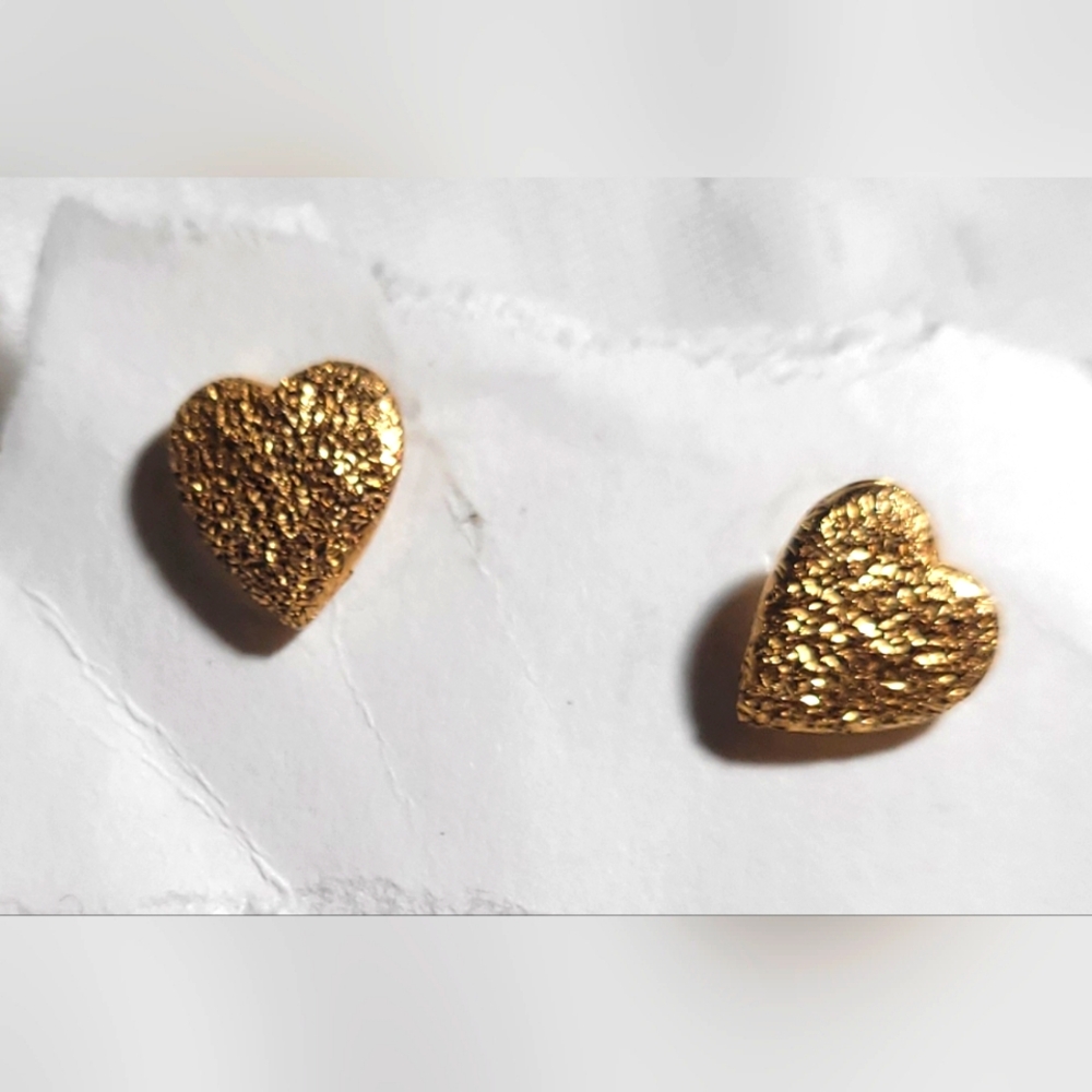 Earrings *